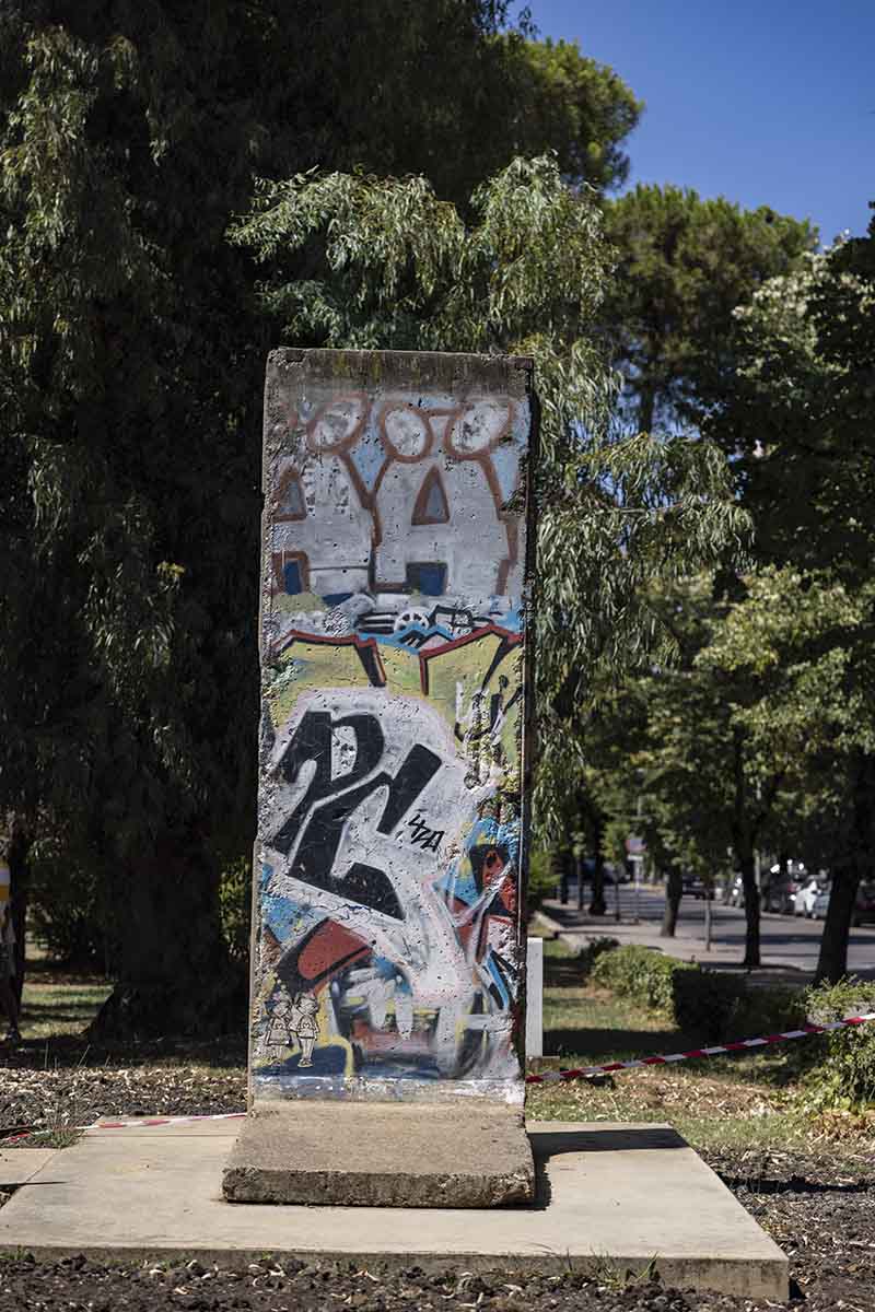 10 Best Things to do in Tirana - Blloku District