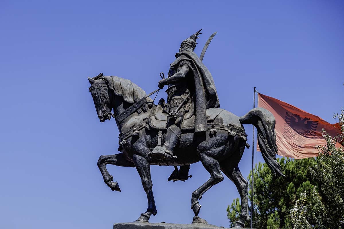 Explore Skanderbeg Square